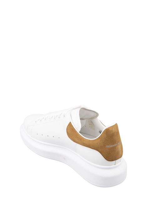 Sneakers Oversize In Pelle Bianca e Camoscio Cammello ALEXANDER MCQUEEN | 553770-WIEF19021